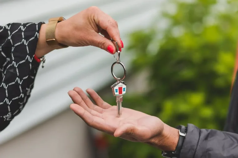Erfolgreicher und rechtssicherer Hausverkauf durch professionelle Beratung im Immobilienrecht in Offenbach.